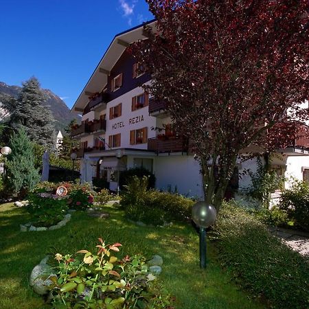 Rezia Hotell Chiesa in Valmalenco Eksteriør bilde